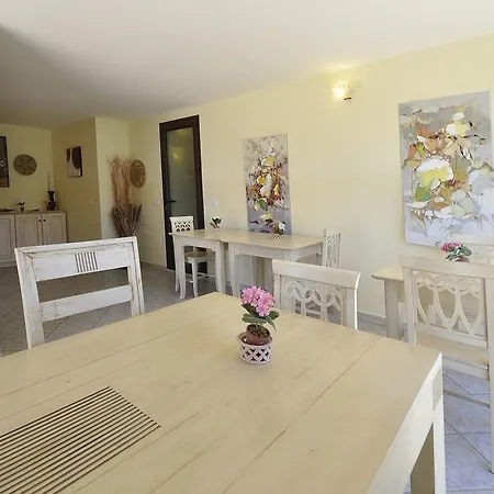 Alojamento de Acomodação e Pequeno-almoço I Graniti Sardi Villasimius