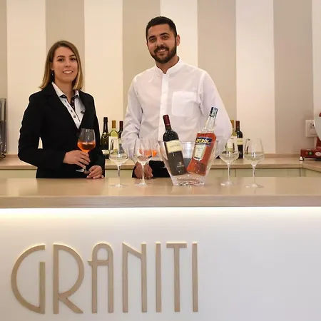 Alojamento de Acomodação e Pequeno-almoço I Graniti Sardi 3*
