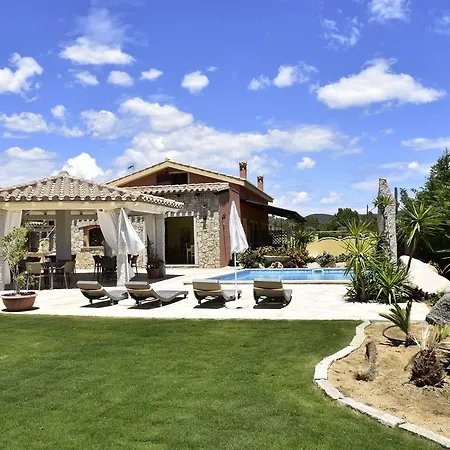 לינה וארוחת בוקר I Graniti Sardi 3*