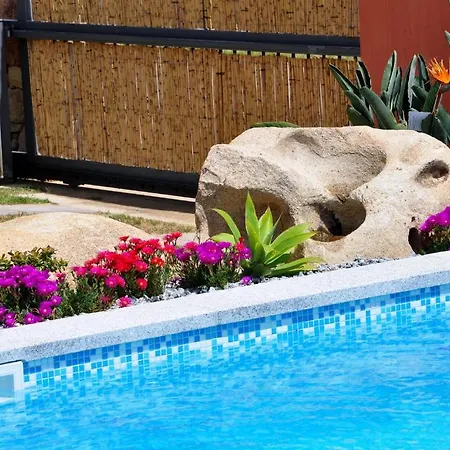 I Graniti Sardi לינה וארוחת בוקר 3*