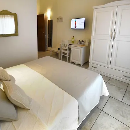 Couette-café I Graniti Sardi 3*