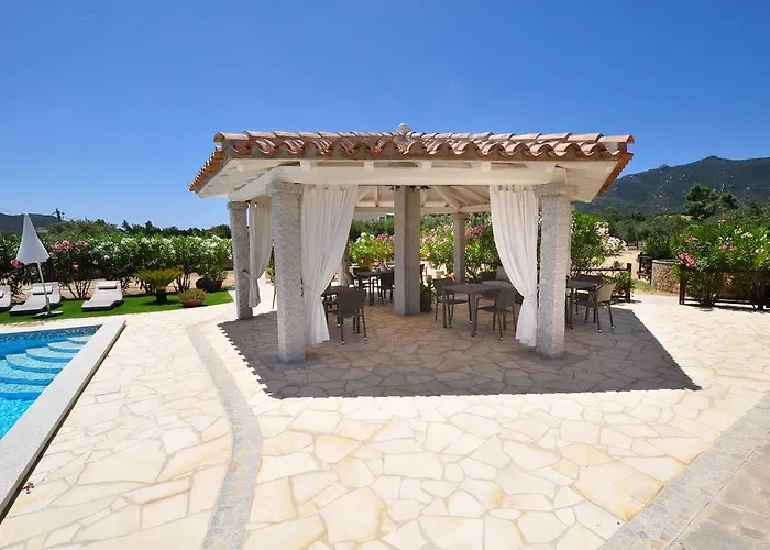 فندق مبيت وإفطار I Graniti Sardi فيلاّسيمِيوس