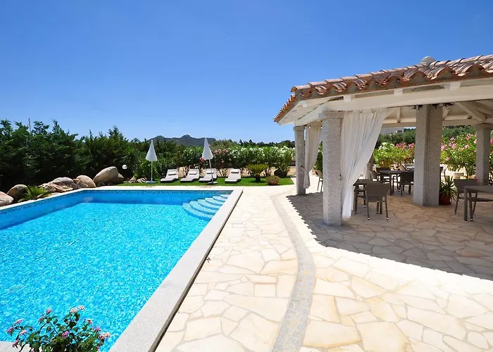 I Graniti Sardi فندق مبيت وإفطار 3*