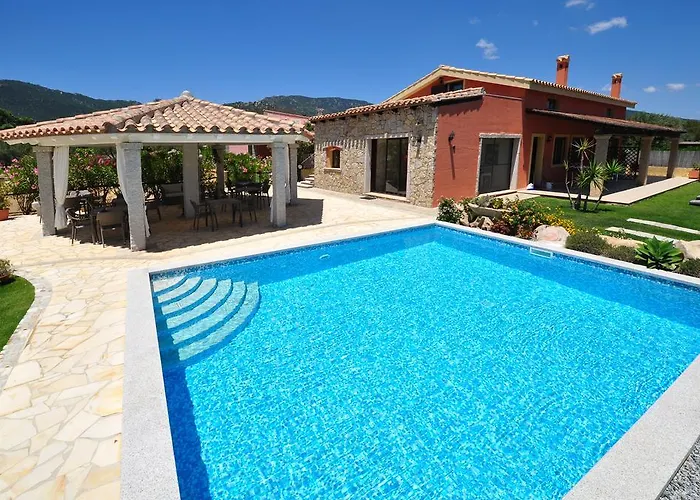 فندق مبيت وإفطار I Graniti Sardi 3*